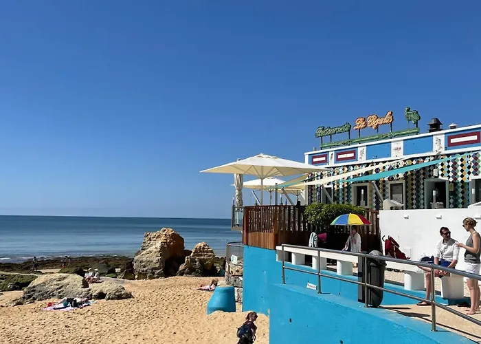 Medronheira By Check-in Portugal Αλμπουφέιρα