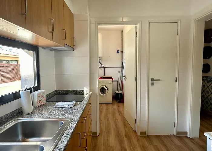 Appartamento Medronheira - Near the beach - 6 Pax - Olhos de Água