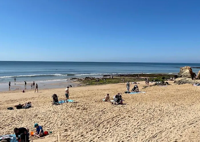 Medronheira By Check-in Portugal * Αλμπουφέιρα